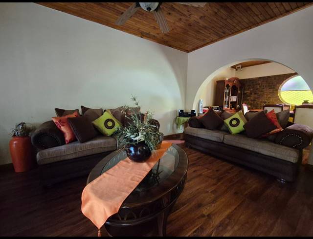 3 BEDROOM HOUSE FOR SALE IN WALDRIFT